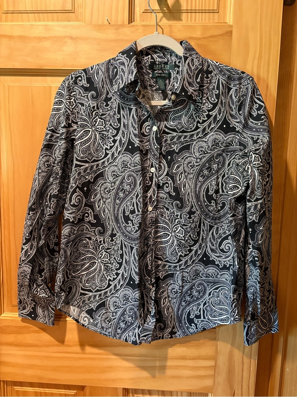 Lauren Ralph Lauren Non-Iron Paisley Button Down Shirt - Black & White women’s M